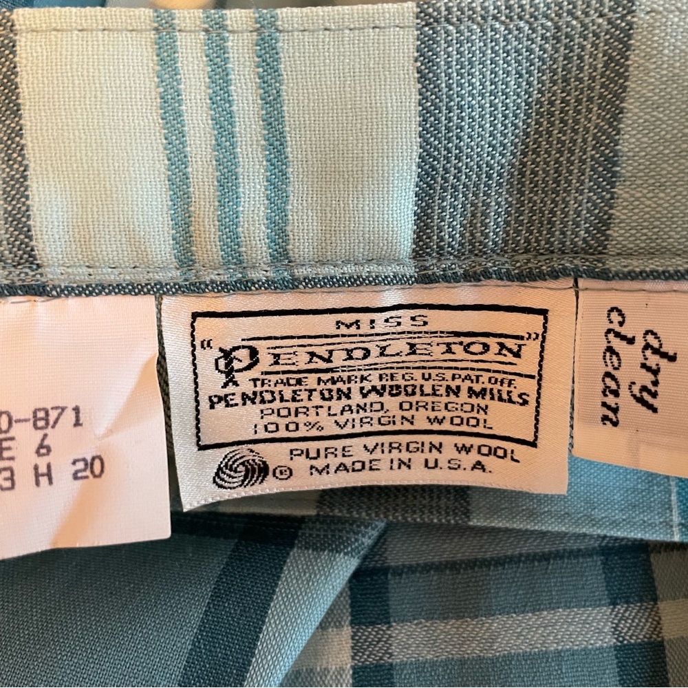 Vintage Pendleton 100% Wool Plaid Pleated Women's Skirt Knee Length Made in USA - Picture 7 of 9